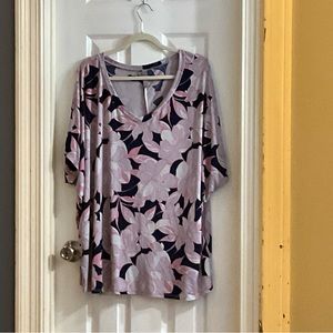Moving Sale - navy with pink cream flowers (3xl)